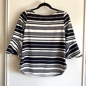 Green Envelope/Los Angeles Mid sleeve flare flowy top